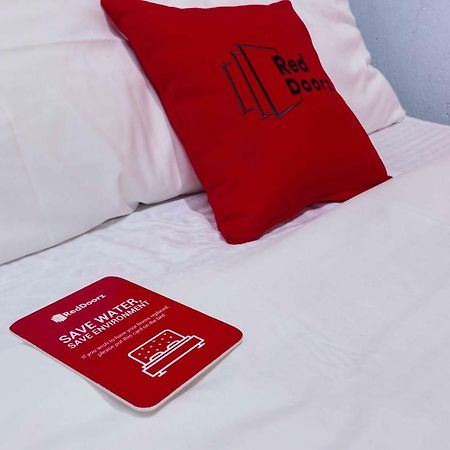 Hotel Reddoorz @ Zapatera Cebu Zewnętrze zdjęcie